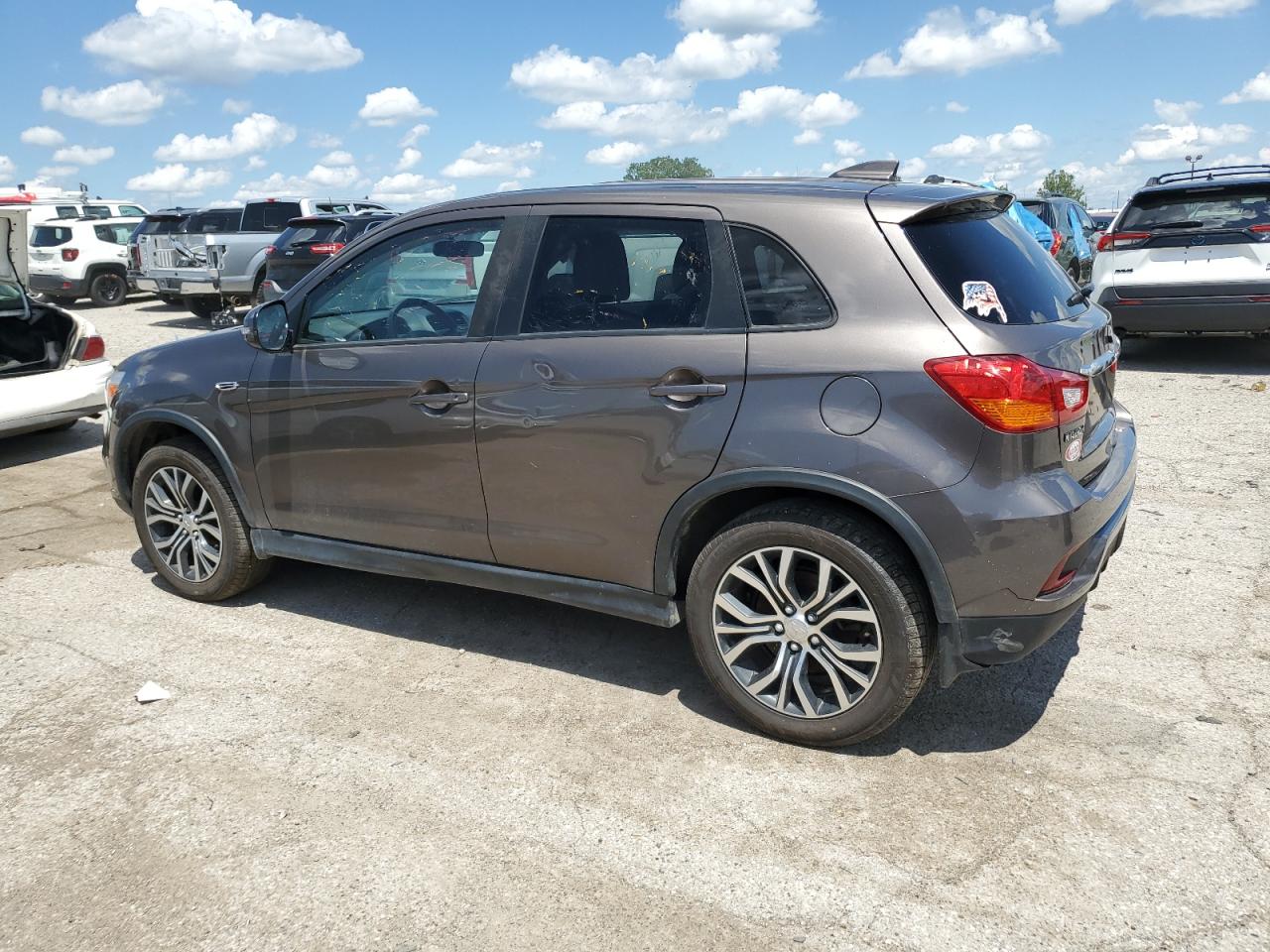 2018 Mitsubishi Outlander Sport Es vin: JA4AP3AU5JU024883