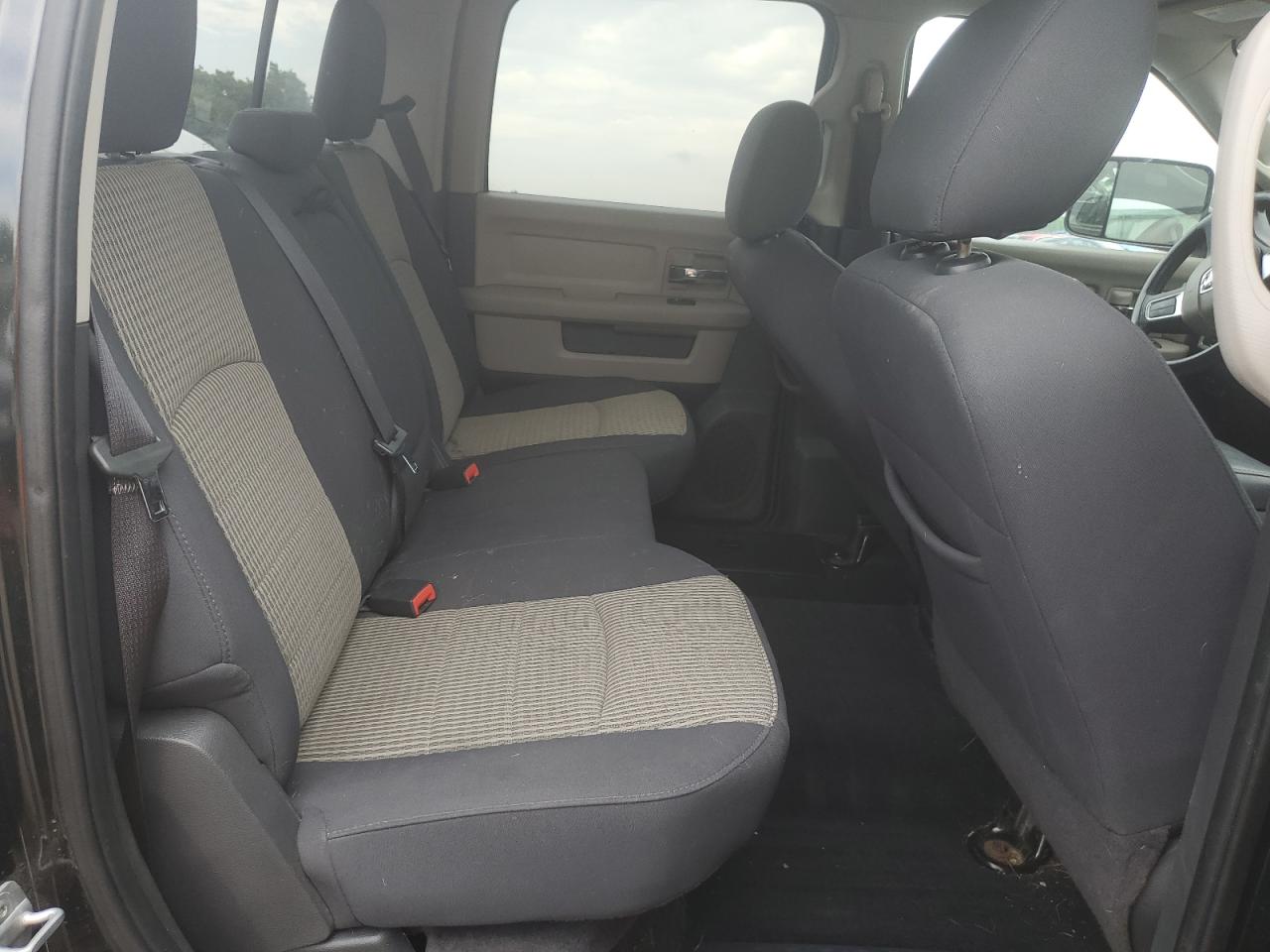 1D7RV1CT1BS640025 2011 Dodge Ram 1500