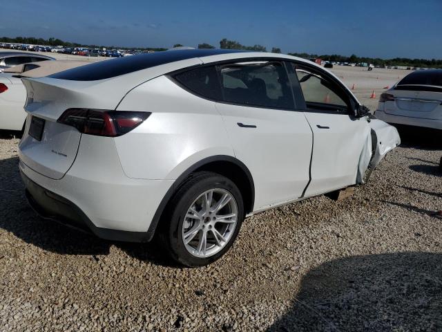 7SAYGDEE4PA040507 Tesla Model Y  3