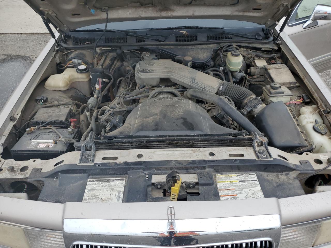 1LNLM82W3RY751363 1994 Lincoln Town Car Signature