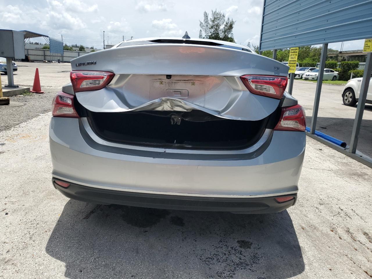 1G1ZD5STXKF122454 2019 Chevrolet Malibu Lt