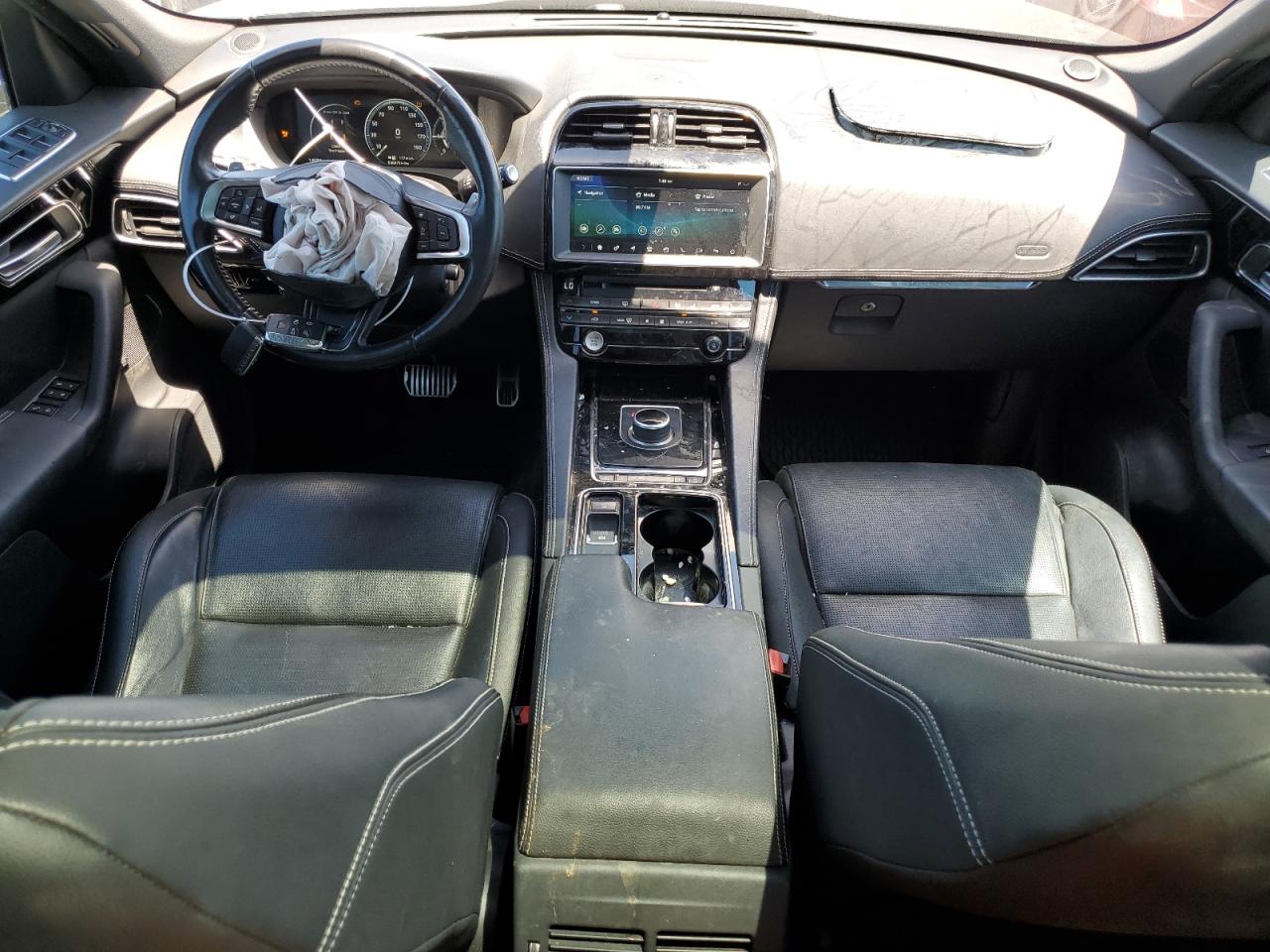 SADCL2FN6JA275522 2018 Jaguar F-Pace R - Sport