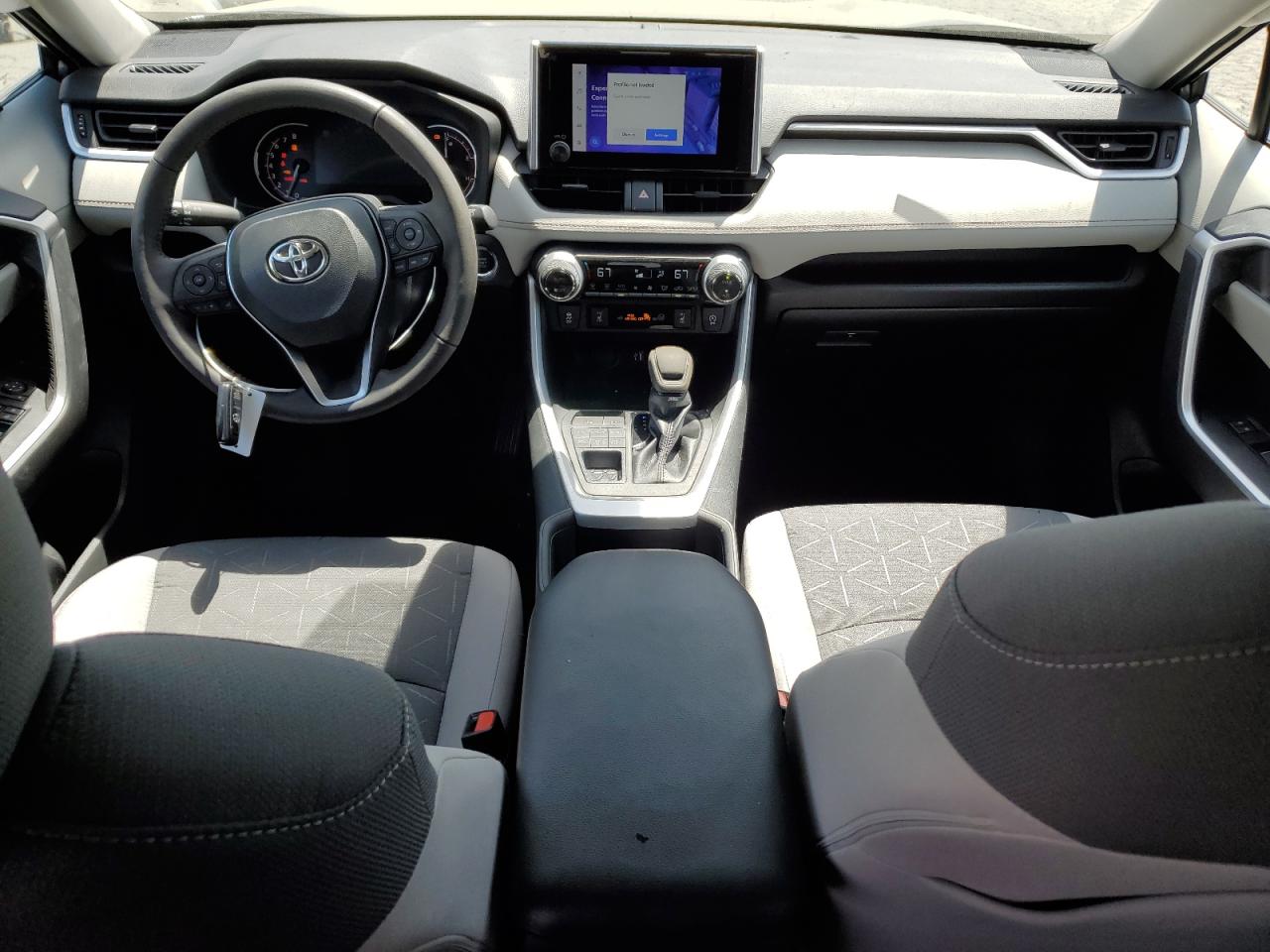 2T3P1RFV0PW378375 2022 Toyota Rav4 Xle