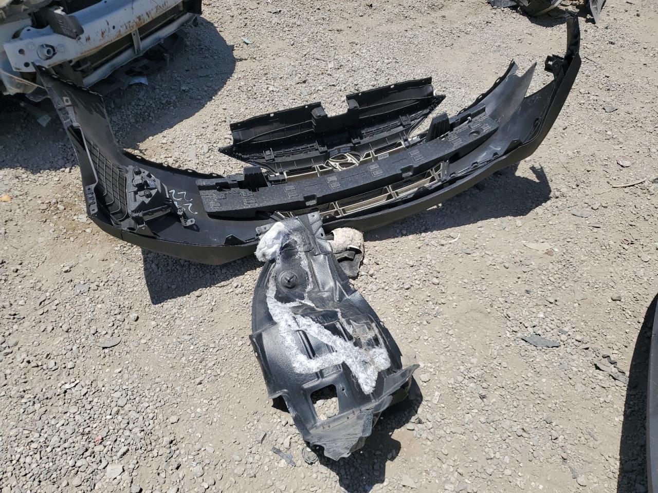 5NPD74LFXKH405552 2019 Hyundai Elantra Se