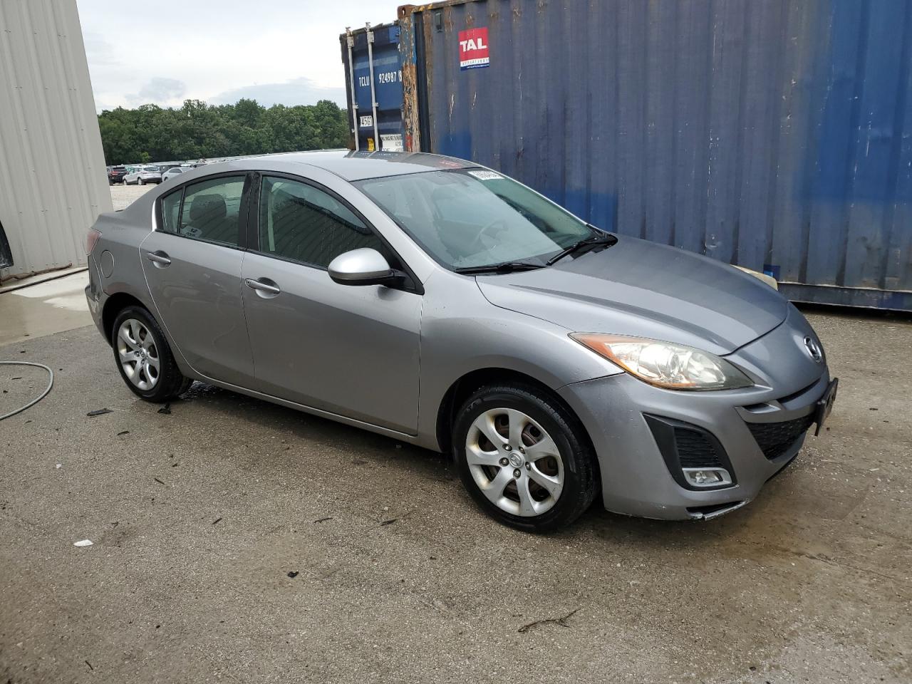 JM1BL1UG2B1378590 2011 Mazda 3 I