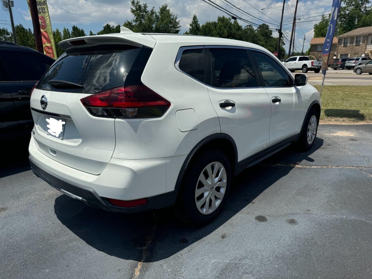 2019 Nissan Rogue S vin: KNMAT2MT4KP521356