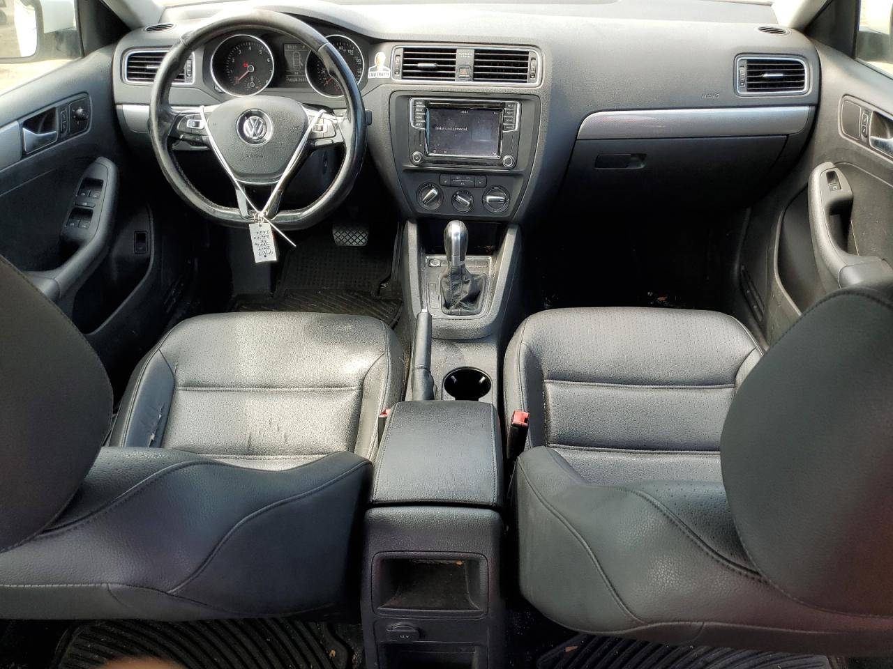 3VWDB7AJ4HM374239 2017 Volkswagen Jetta Se