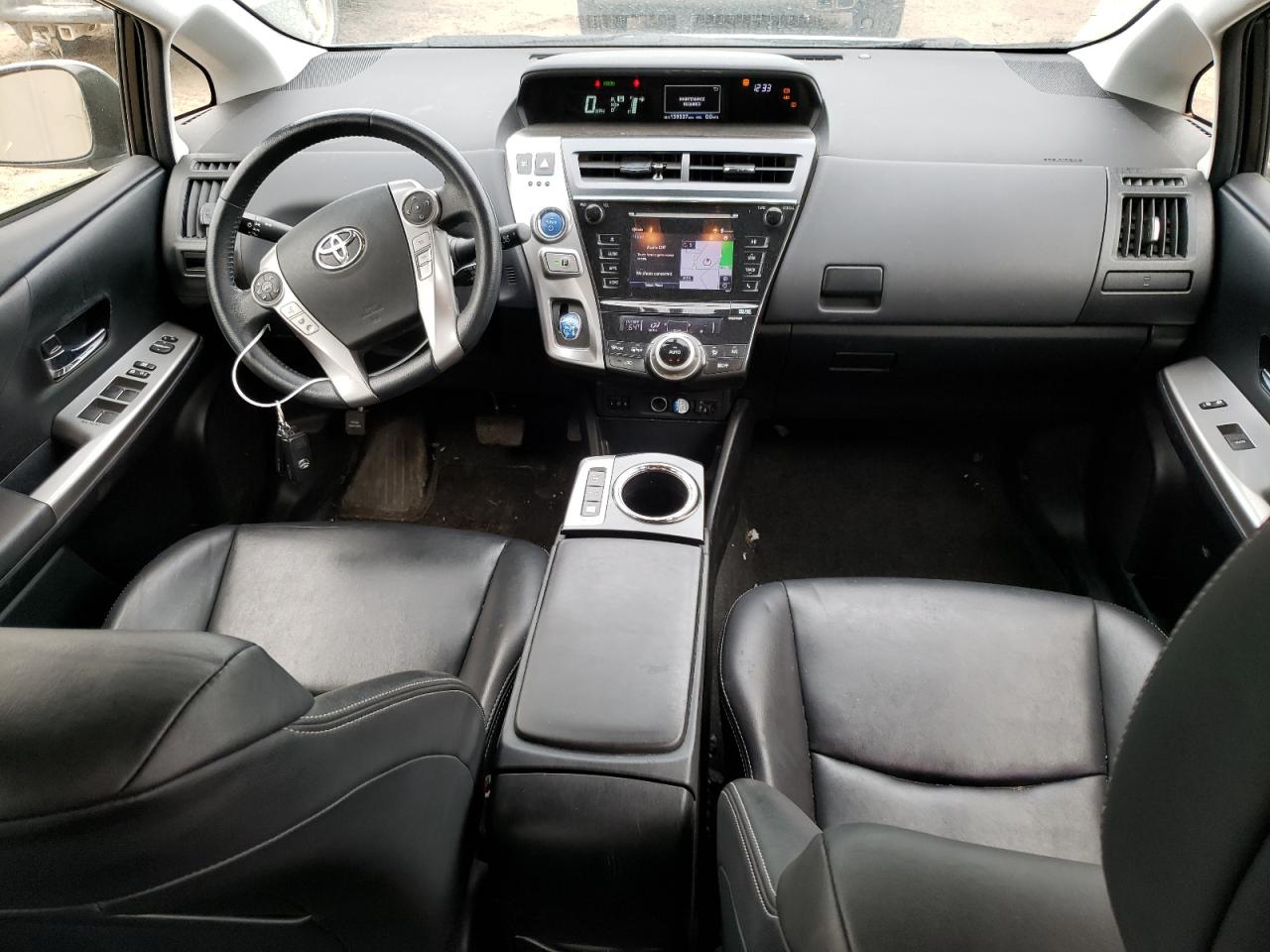 JTDZN3EU2GJ043877 2016 Toyota Prius V