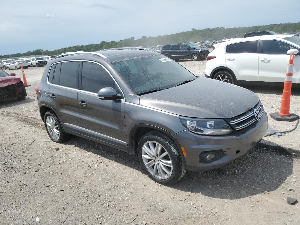 2012 Volkswagen Tiguan S vin: WVGAV7AX0CW096705