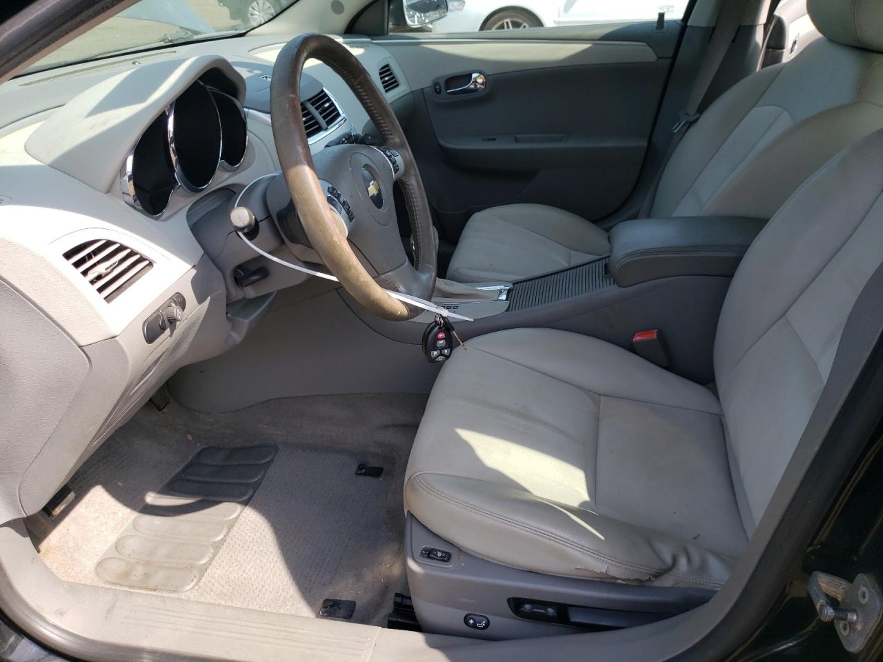 1G1ZD5EB5AF126381 2010 Chevrolet Malibu 2Lt