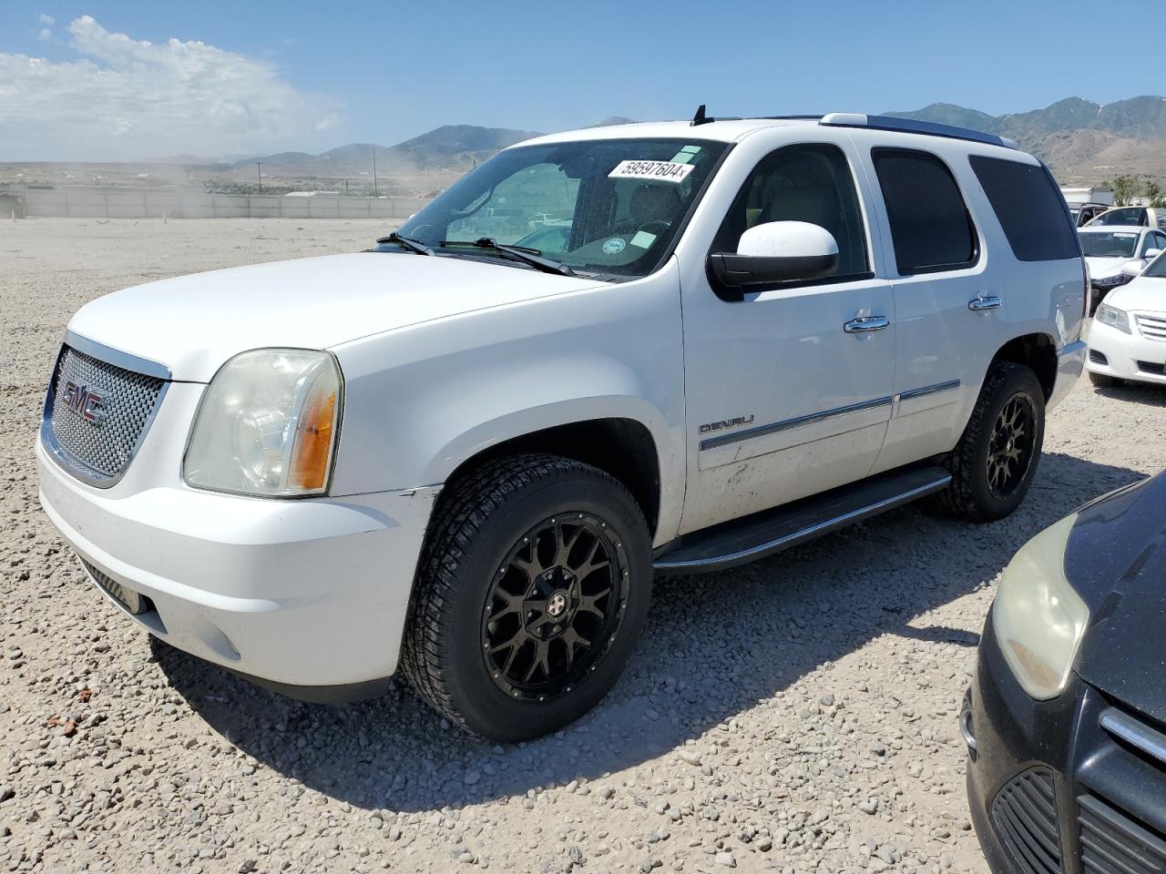 1GKS2EEF3CR110266 2012 GMC Yukon Denali