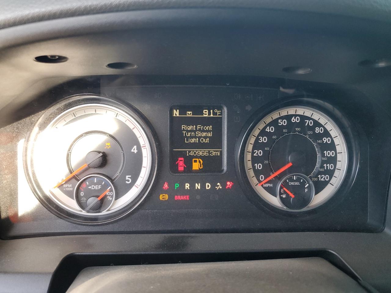 3C63RRHLXJG401033 2018 Ram 3500 Slt