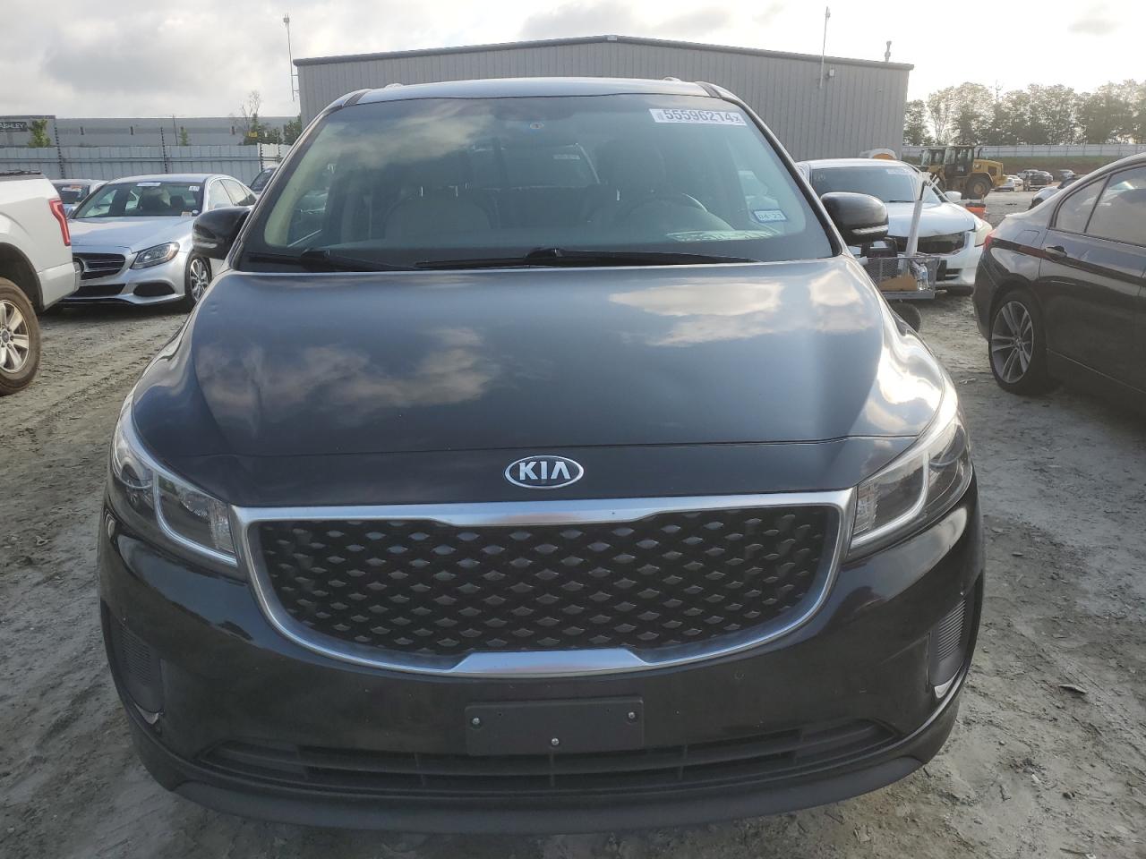 KNDMB5C18H6313173 2017 Kia Sedona Lx