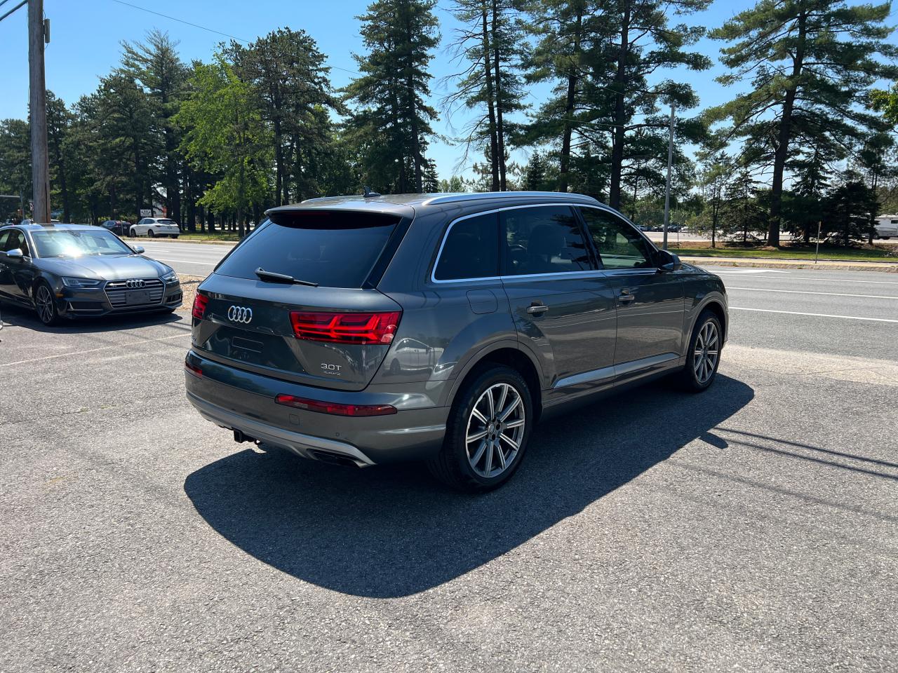 2018 Audi Q7 Prestige vin: WA1VAAF77JD043347