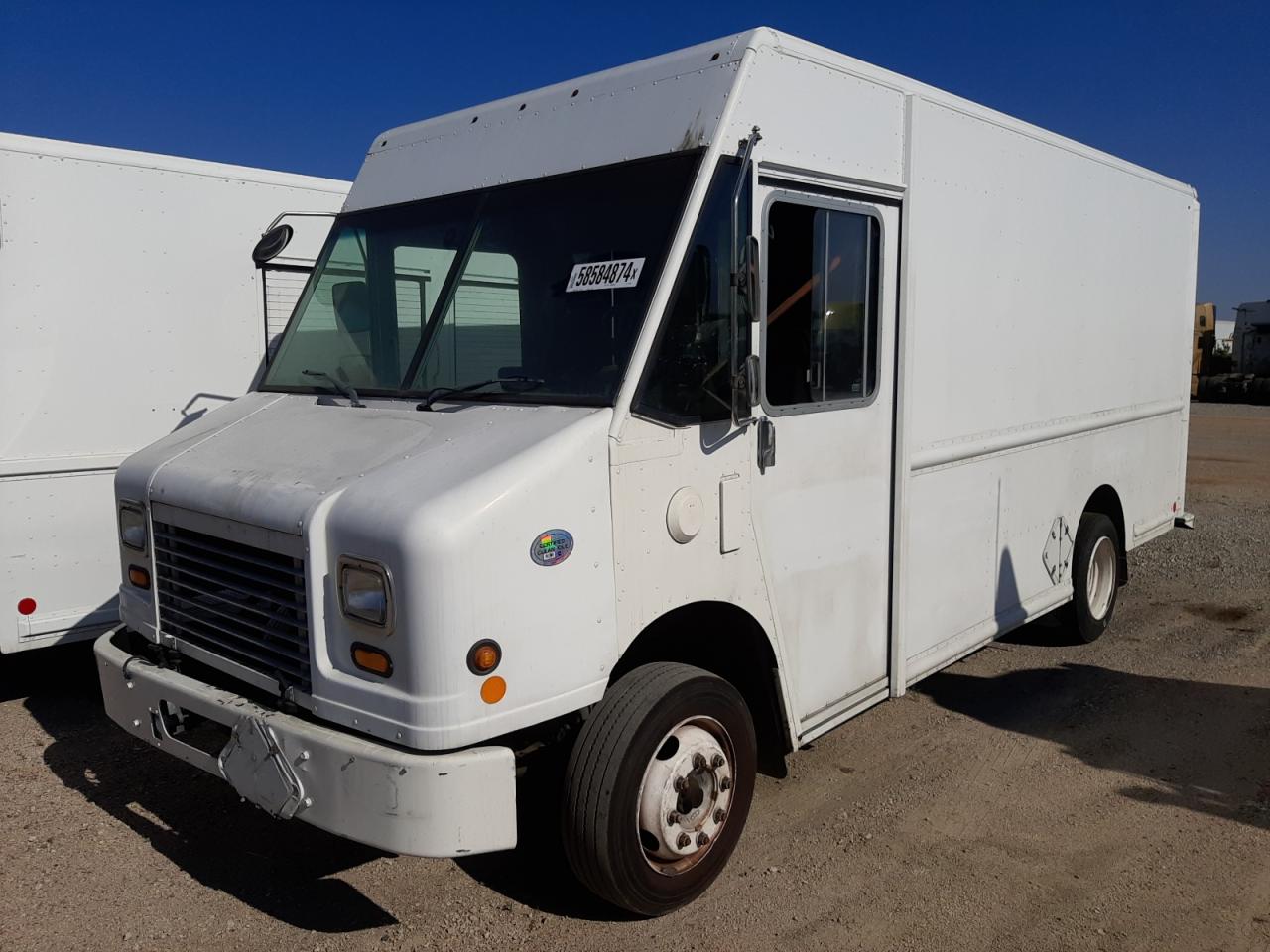 Freightliner MT 45 HEV Chassis 2011 