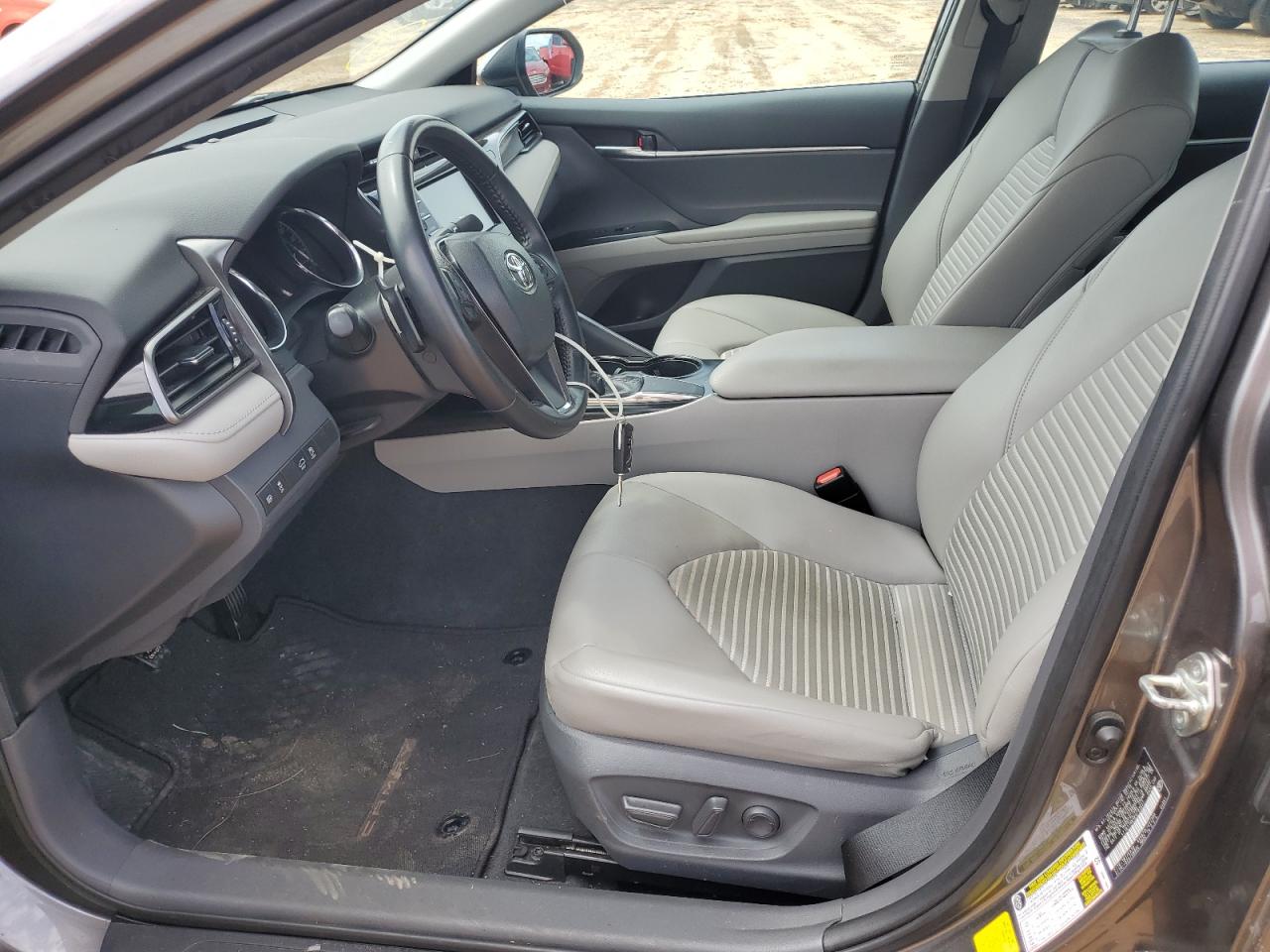 4T1B11HK5KU793627 TOYOTA CAMRY 2019