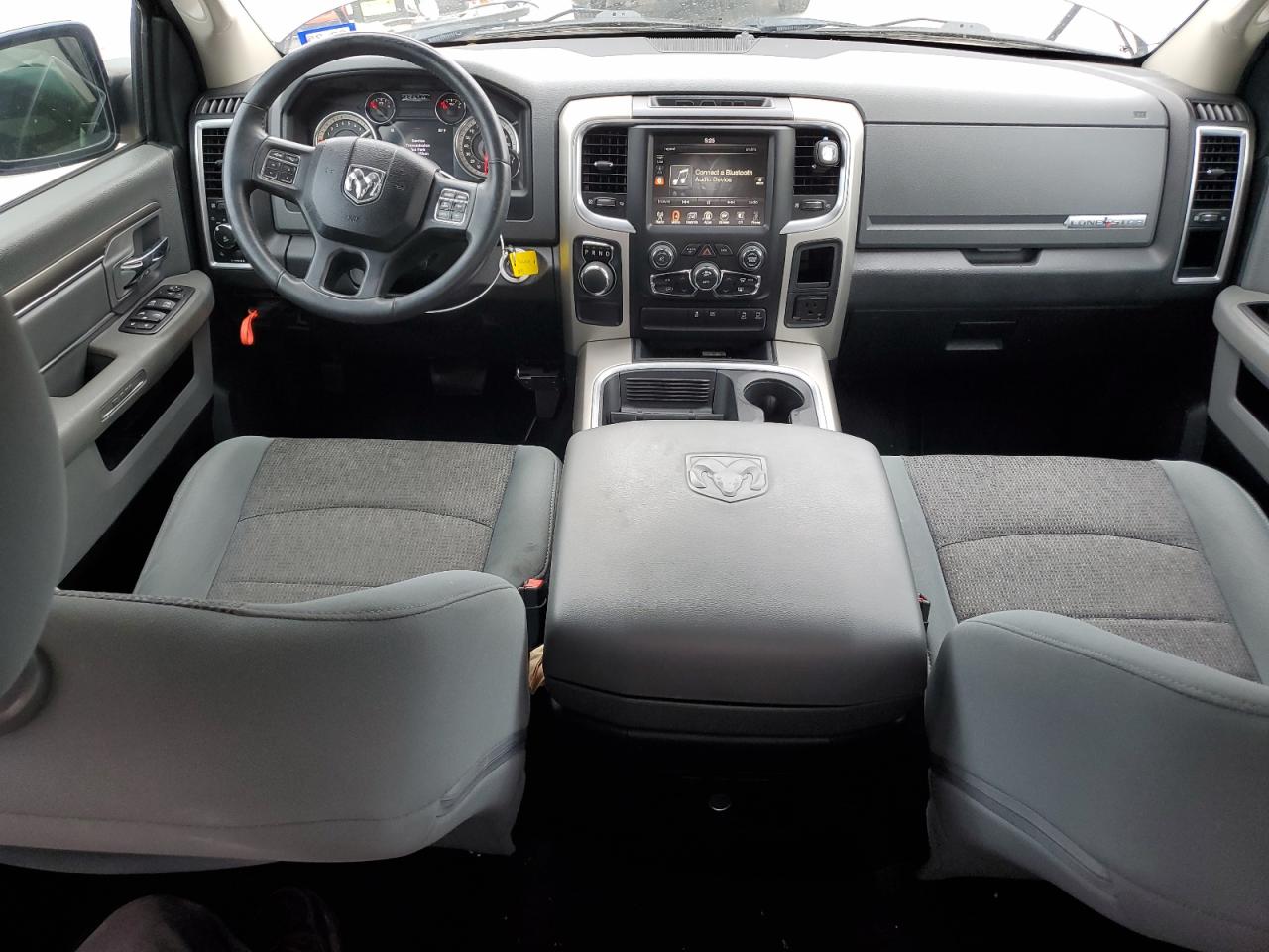 1C6RR6TT9HS533090 2017 Ram 1500 Slt