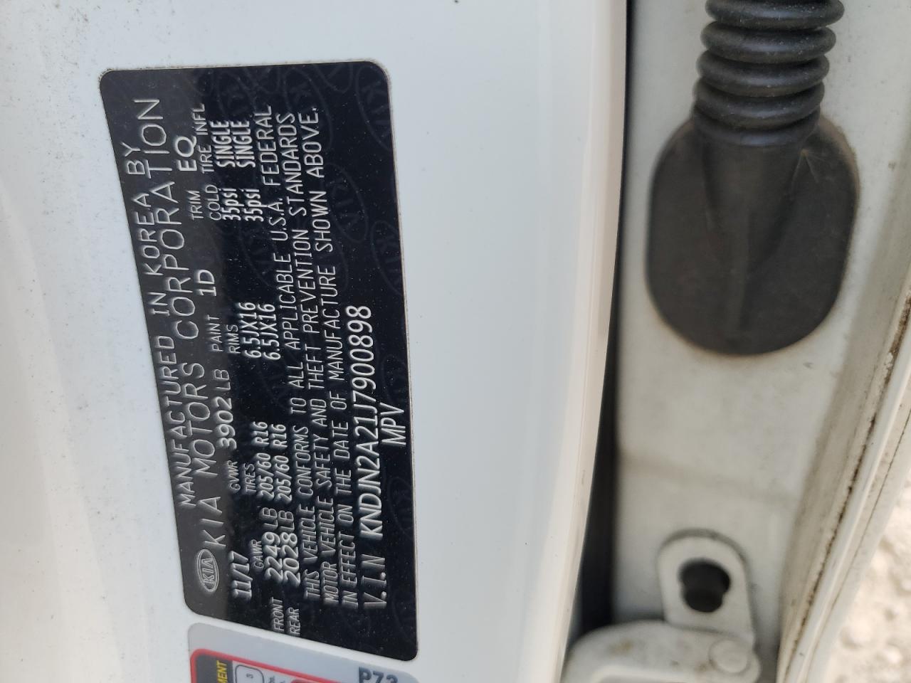 KNDJN2A21J7900898 2018 Kia Soul