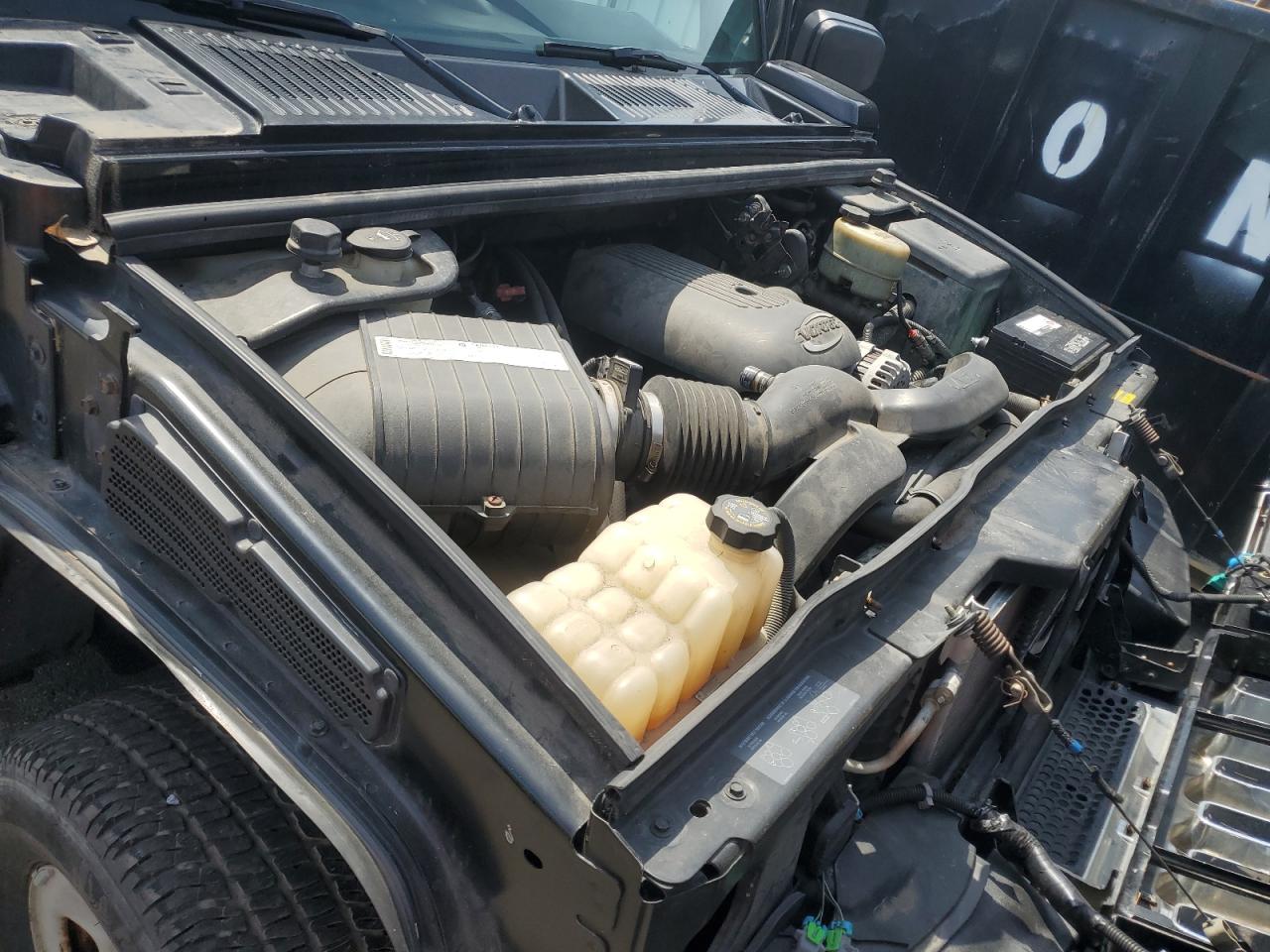 5GRGN23U74H104498 2004 Hummer H2