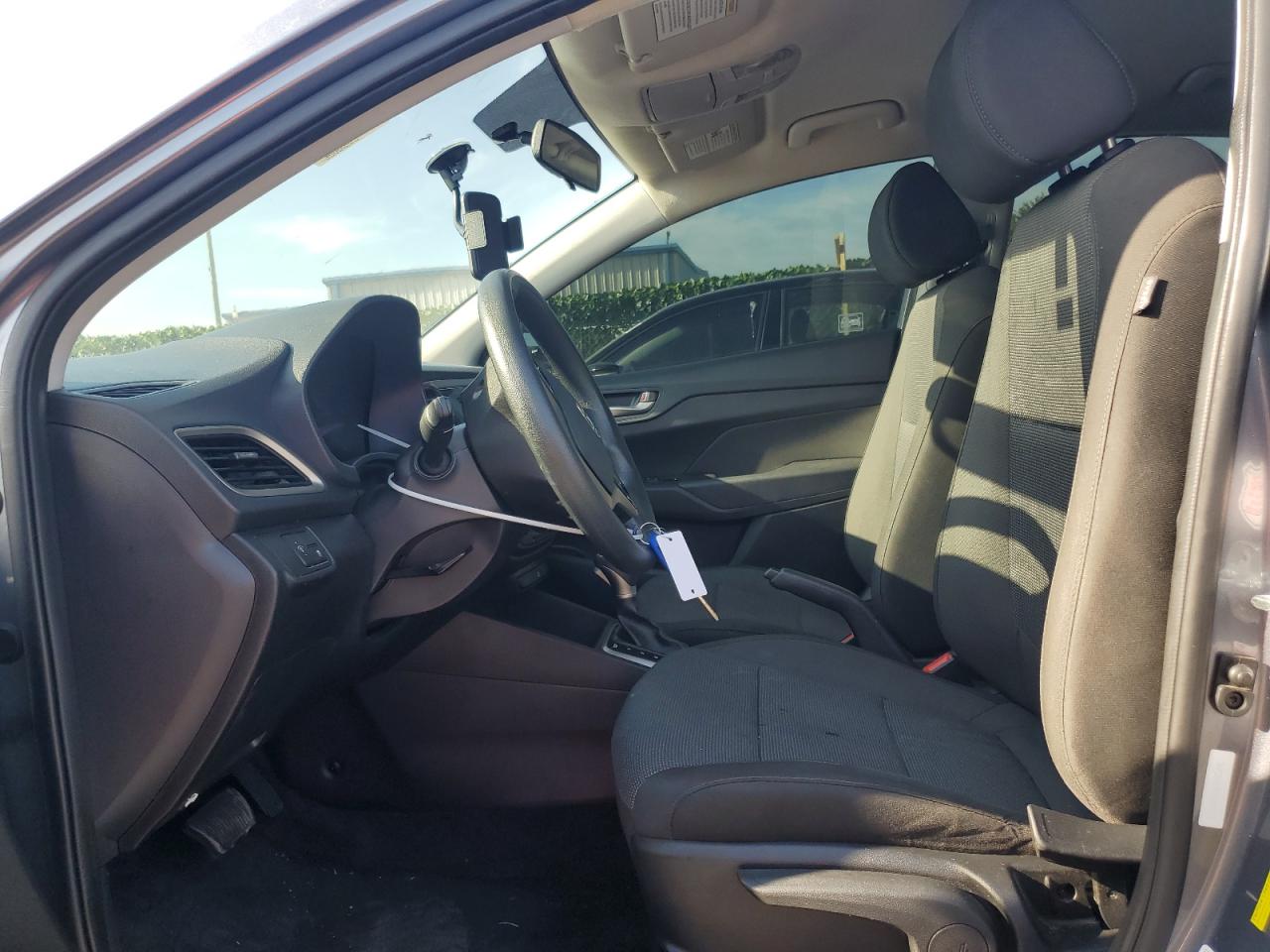 3KPC24A39KE043351 2019 Hyundai Accent Se