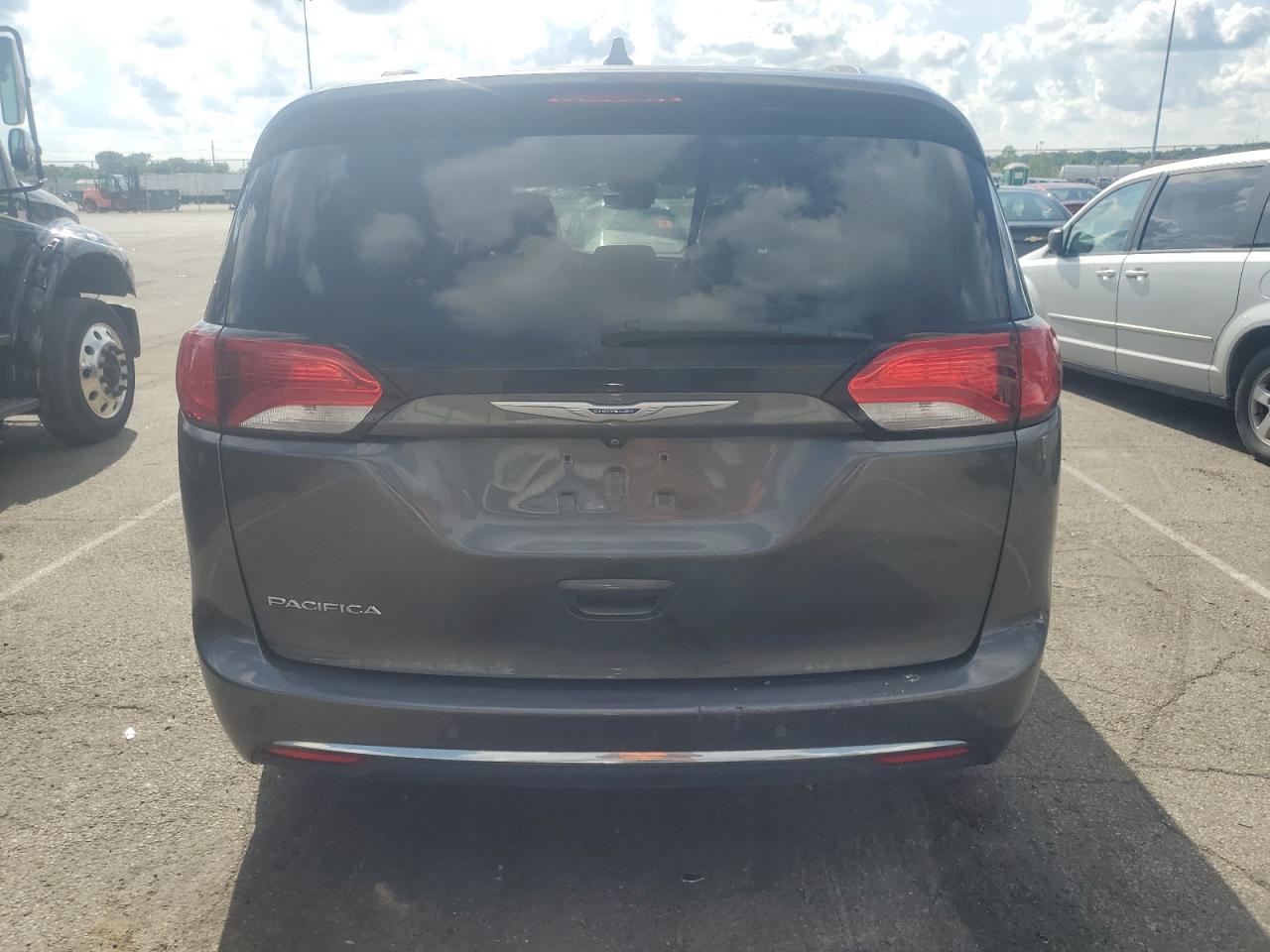 2C4RC1EG5KR616120 2019 Chrysler Pacifica Touring L Plus