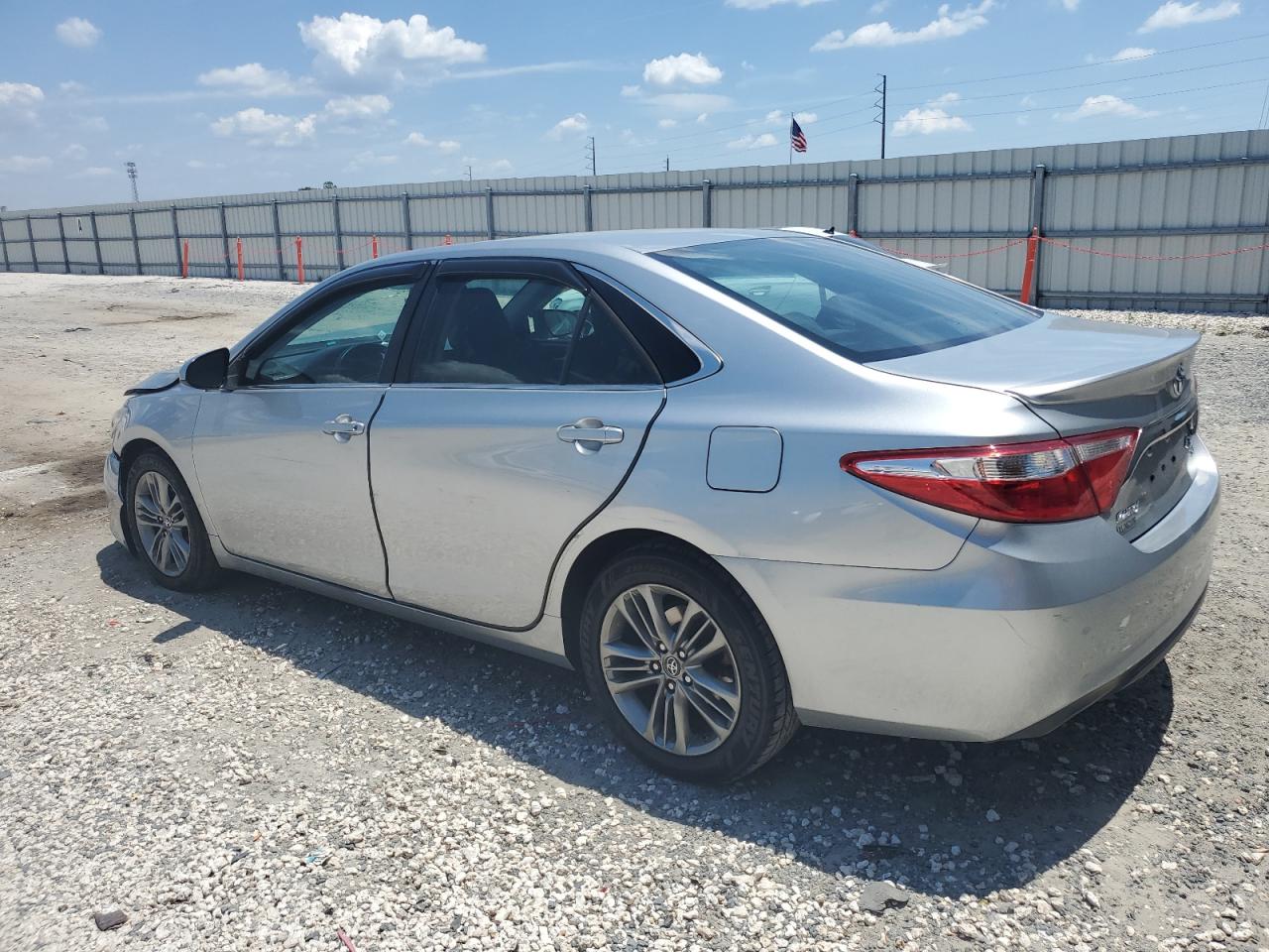 4T1BF1FK3GU172611 2016 Toyota Camry Le