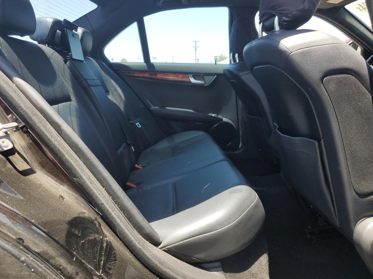 WDDGF5EBXAR116412 2010 Mercedes-Benz C 300