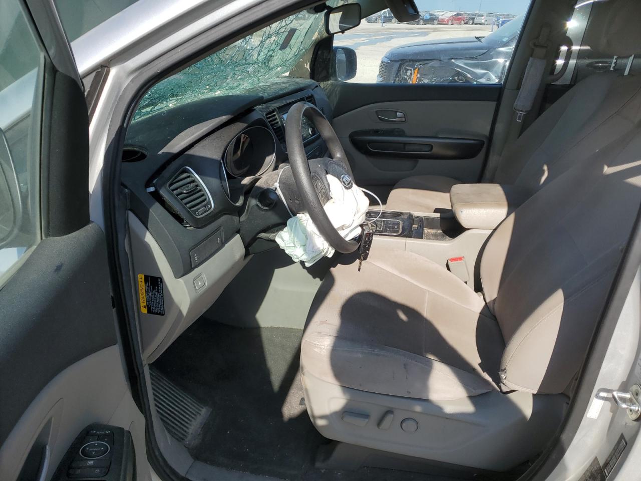 KNDMB5C14F6071687 2015 Kia Sedona Lx