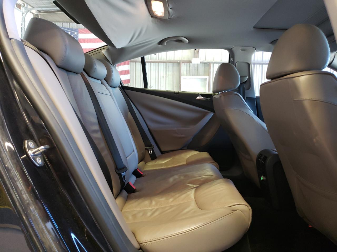 WVWEK73C08E198706 2008 Volkswagen Passat Lux