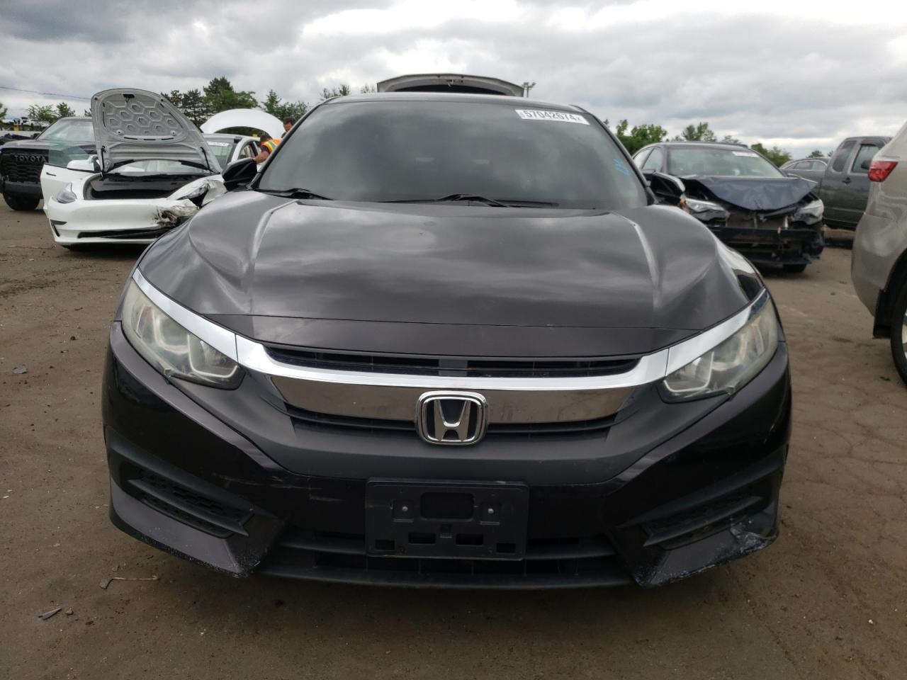 2HGFC2F52GH515573 2016 Honda Civic Lx