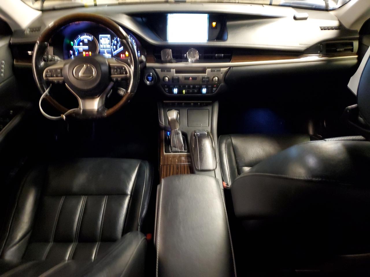 JTHBW1GG9H2139638 2017 Lexus Es 300H