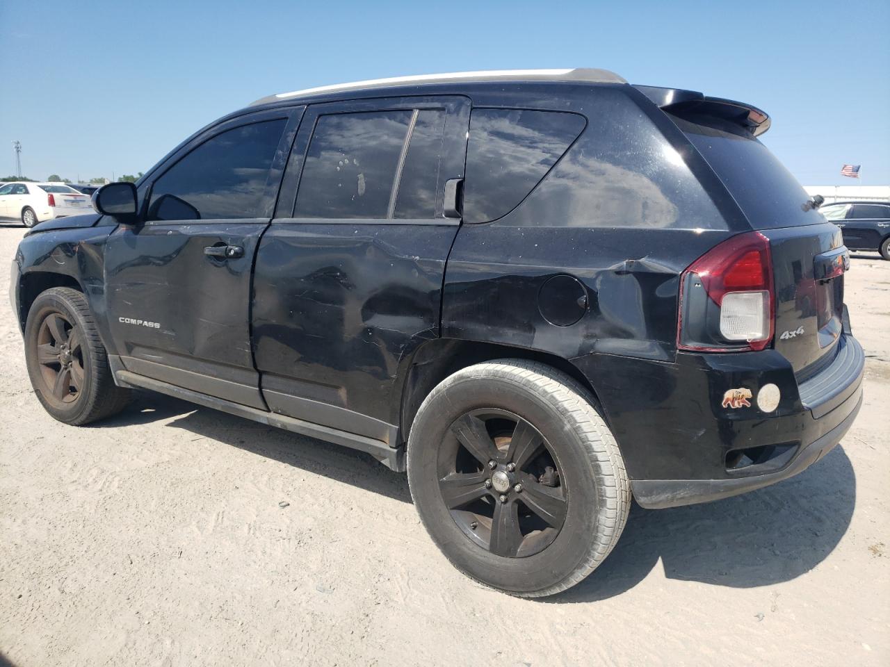 1C4NJDEB6HD176379 2017 Jeep Compass Latitude