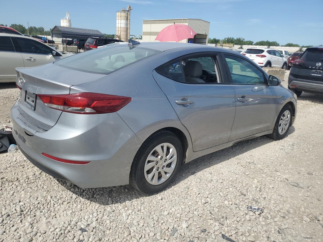 2017 Hyundai Elantra Se vin: 5NPD74LF9HH099971