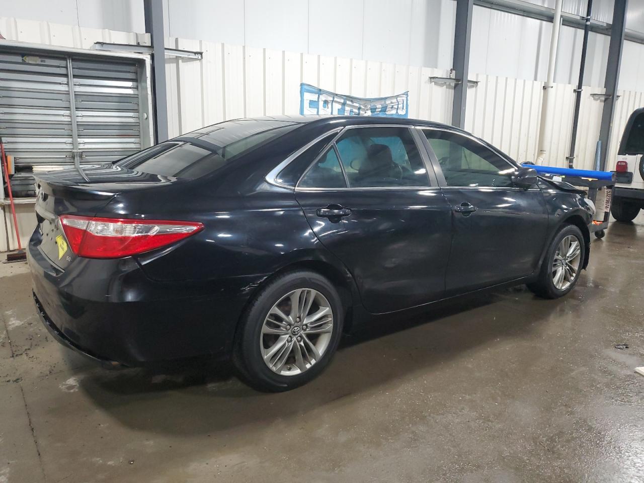 2017 Toyota Camry Le vin: 4T1BF1FK9HU372958