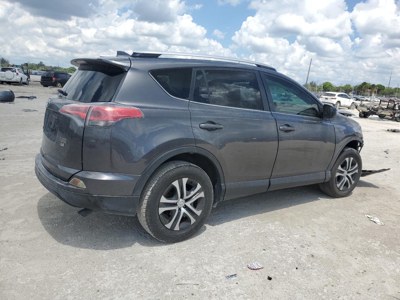 JTMZFREV4GJ084181 2016 Toyota Rav4 Le