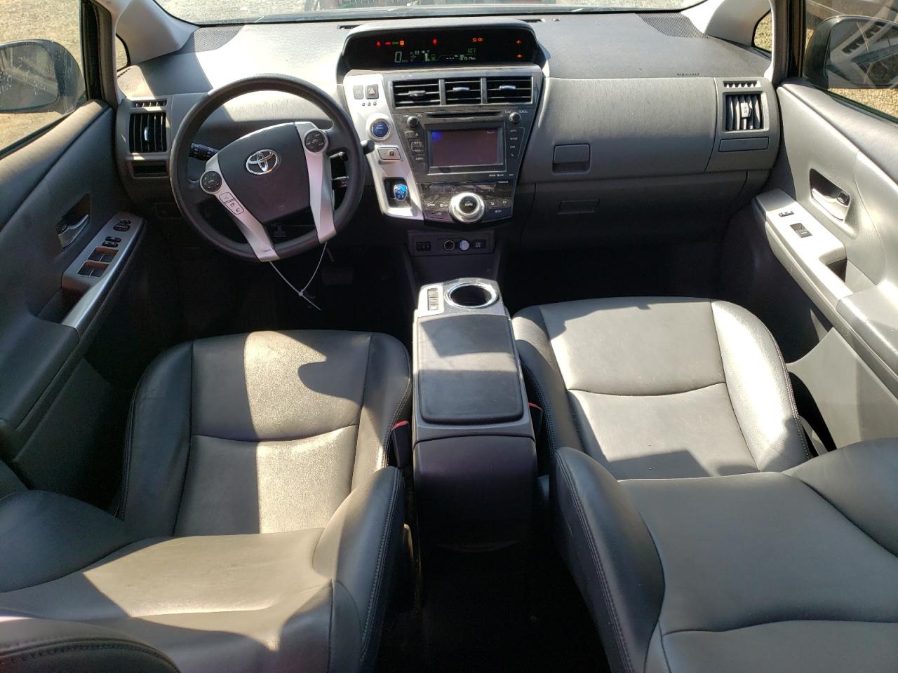 JTDZN3EU0D3284143 2013 Toyota Prius V