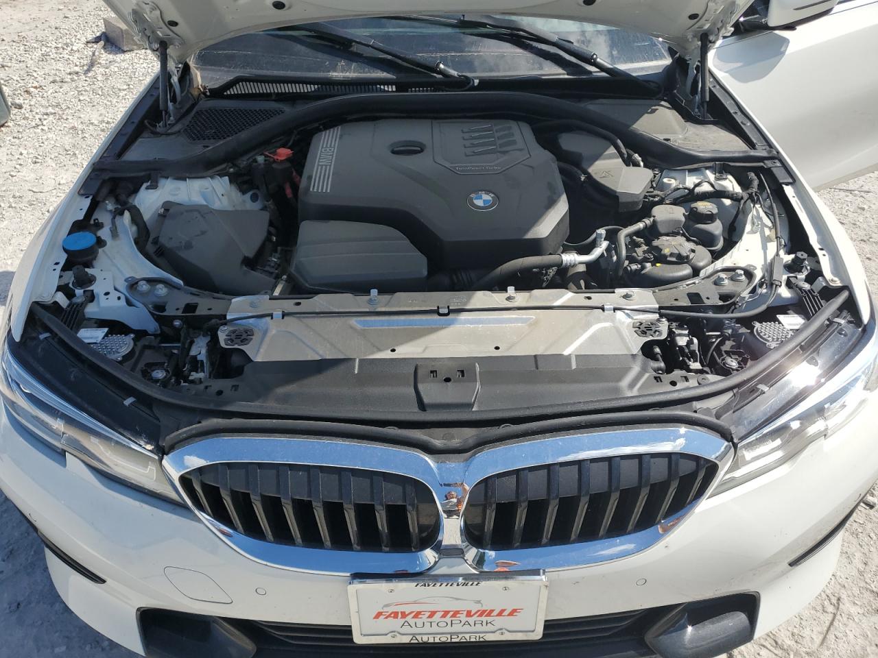 3MW5R7J01M8C06360 2021 BMW 330Xi