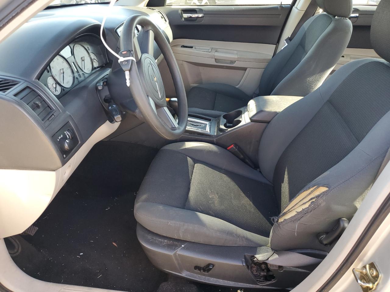 2C3JA43RX5H600406 2005 Chrysler 300