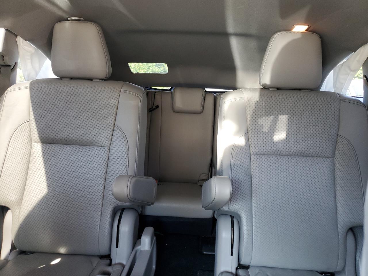 5TDDGRFH1JS039998 2018 Toyota Highlander Hybrid Limited