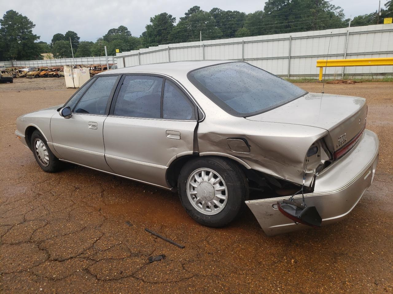 1G3HN52K6V4830661 1997 Oldsmobile 88 Base