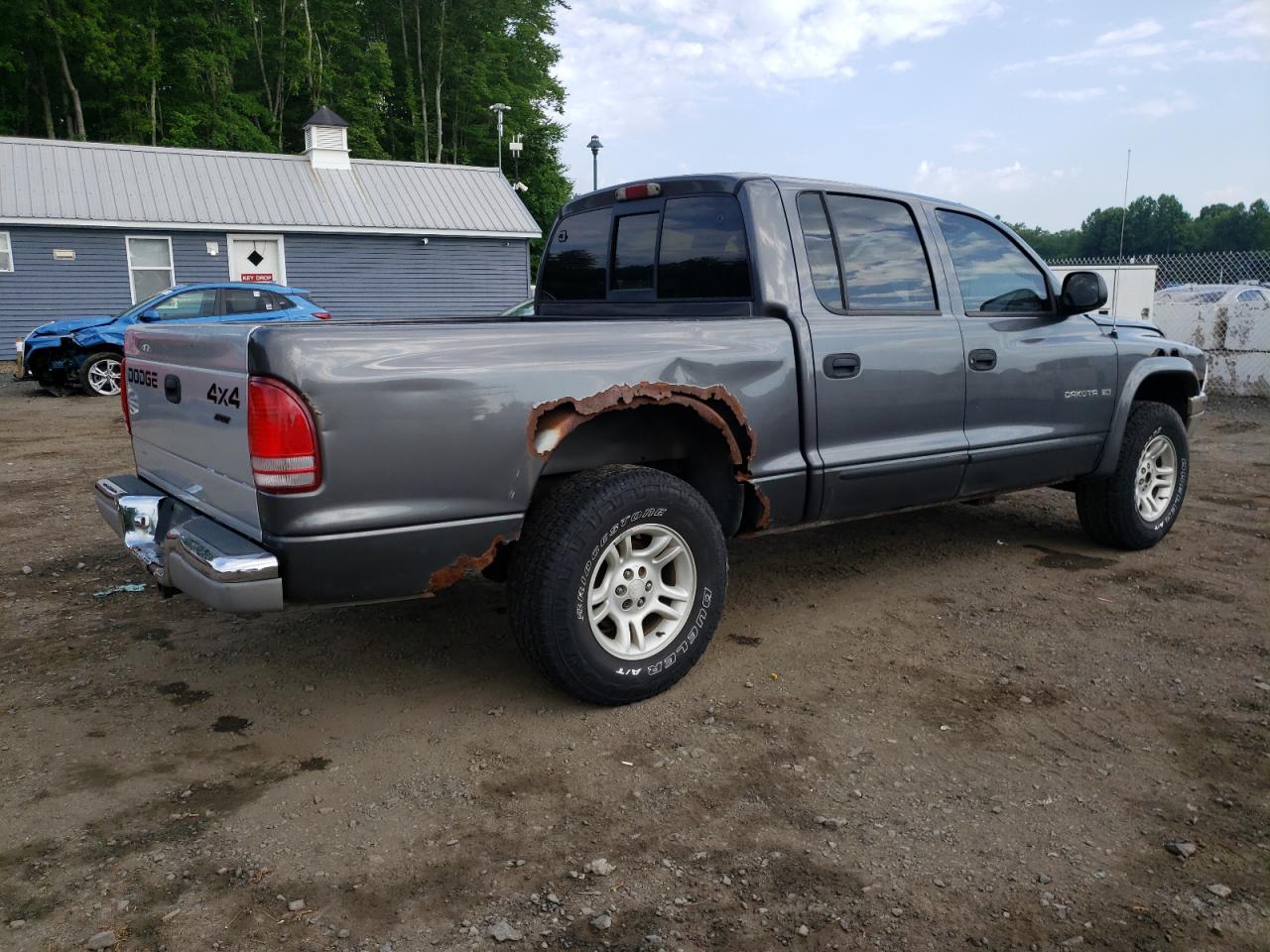 1B7HG48NX2S563862 2002 Dodge Dakota Quad Slt