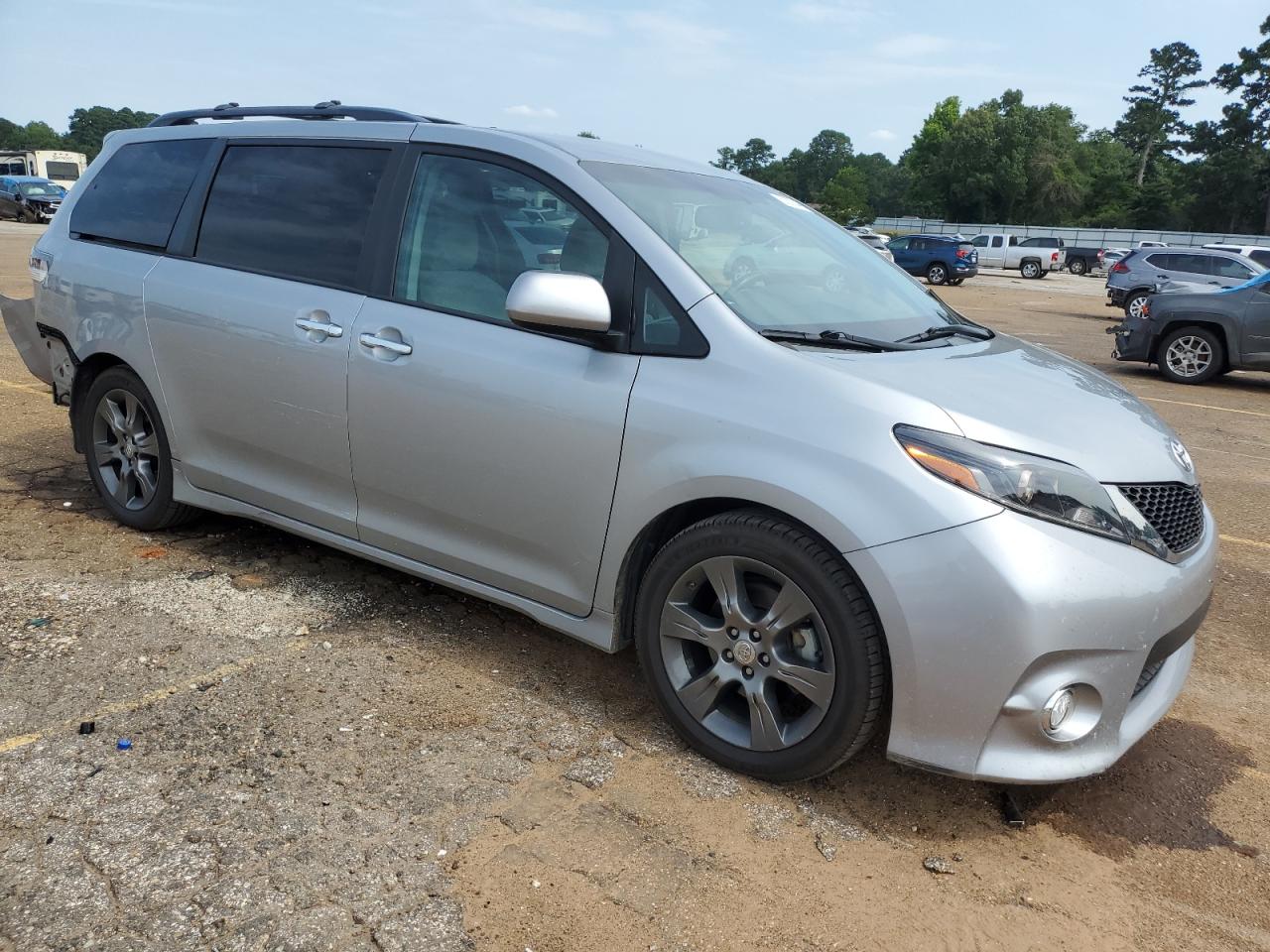 5TDXK3DC2FS630591 2015 Toyota Sienna Sport