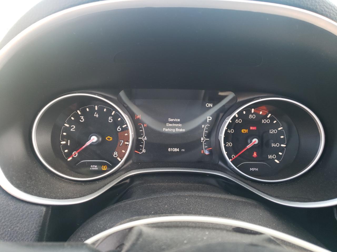 3C4NJDBBXJT192010 2018 Jeep Compass Latitude