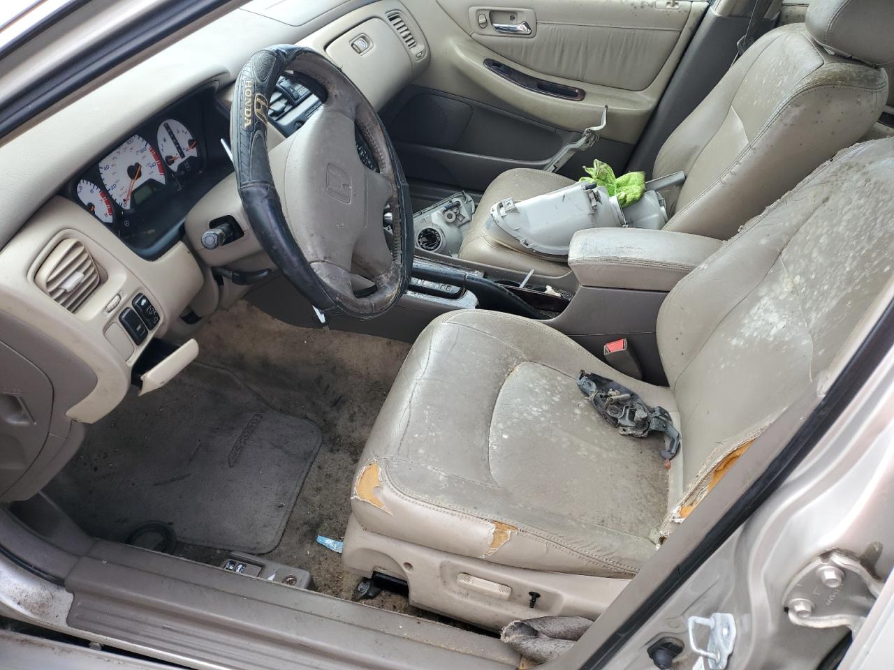 1HGCG6679XA026781 1999 Honda Accord Ex