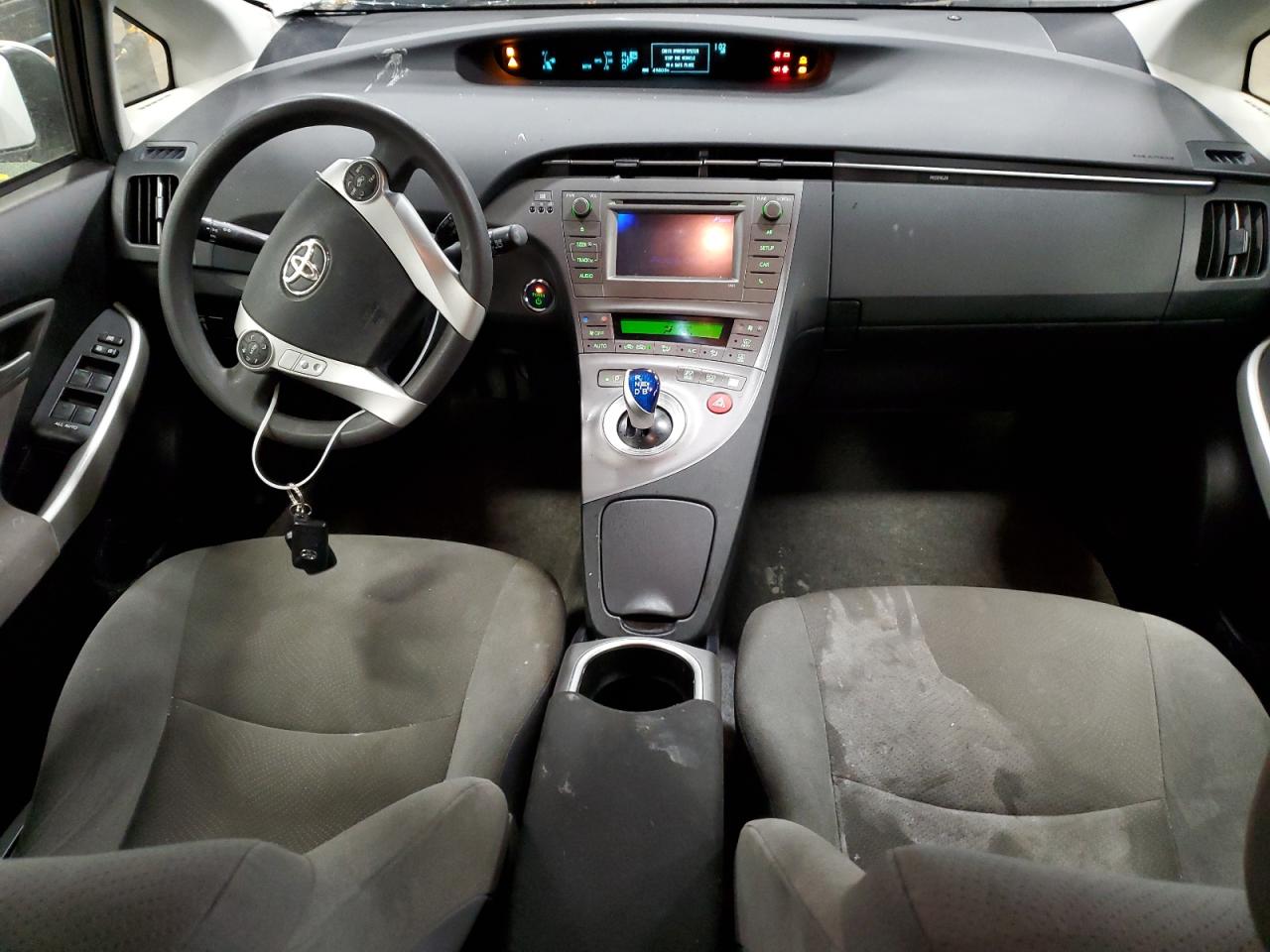 JTDKN3DU7E1749131 2014 Toyota Prius