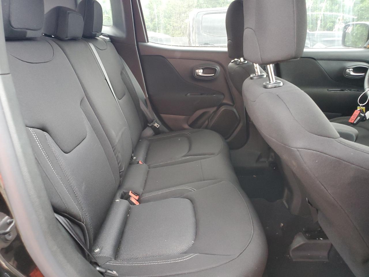 ZACNJCAB4MPM42555 2021 Jeep Renegade Sport