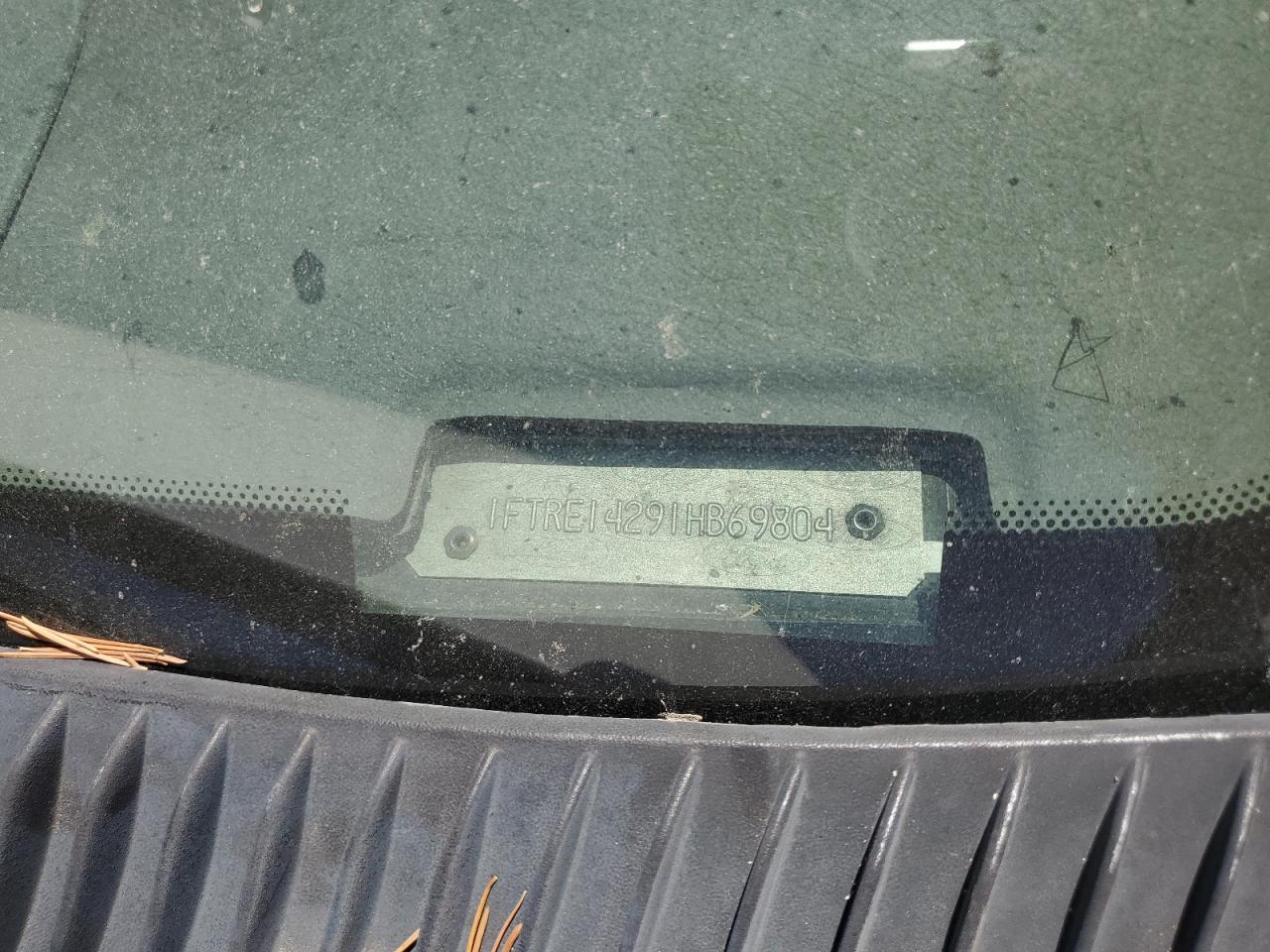 1FTRE14291HB69804 2001 Ford Econoline E150 Van