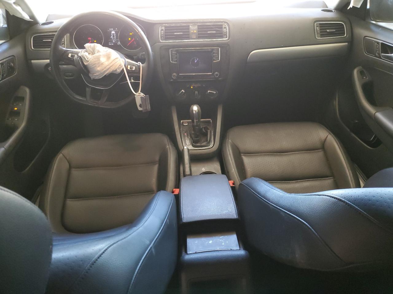 3VWDB7AJXHM409804 2017 Volkswagen Jetta Se