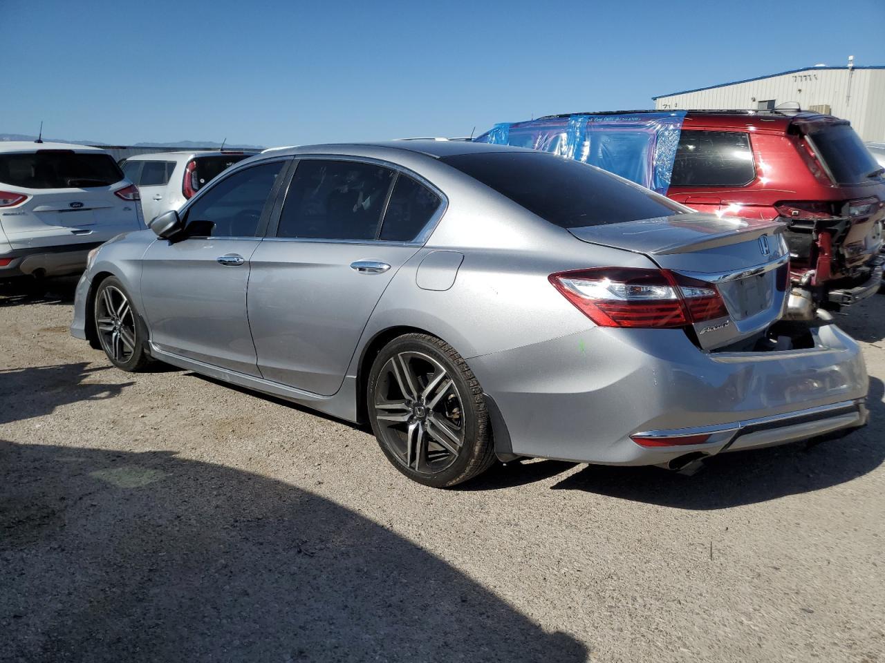 1HGCR2F57HA262526 HONDA ACCORD 2017