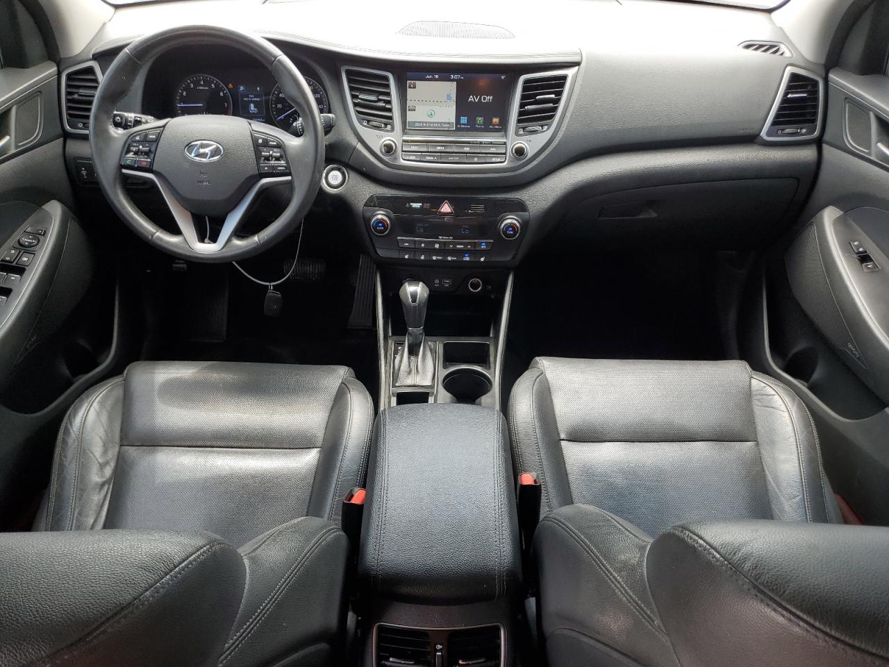 KM8J33A23JU747661 2018 Hyundai Tucson Value